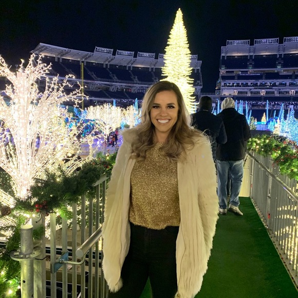 Meet your Posher, Alexandra - Picture 2 of 4